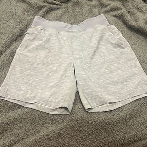 Lululemon Men’s Small. 7”